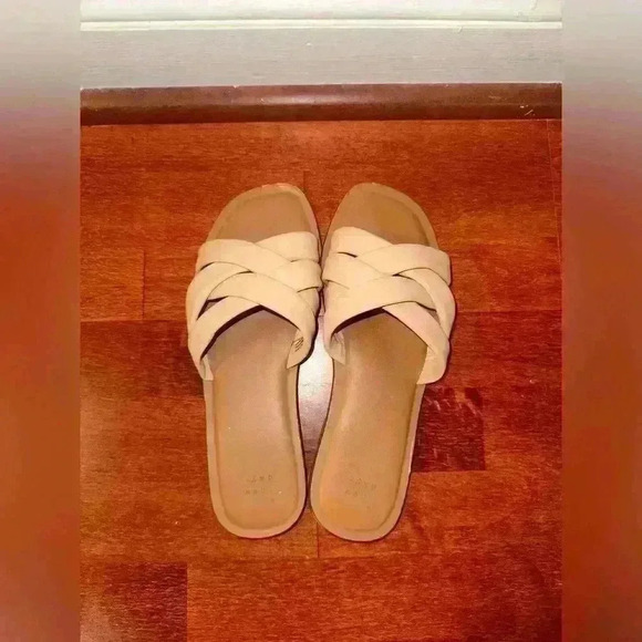 A New Day Tan Puff Strap Flat Sandals - Picture 2 of 3